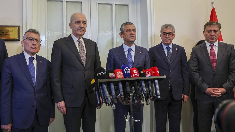 Kurtulmuş ve Özel görüşmesi: CHP Meclis’teki her çalışmaya katkı verecek